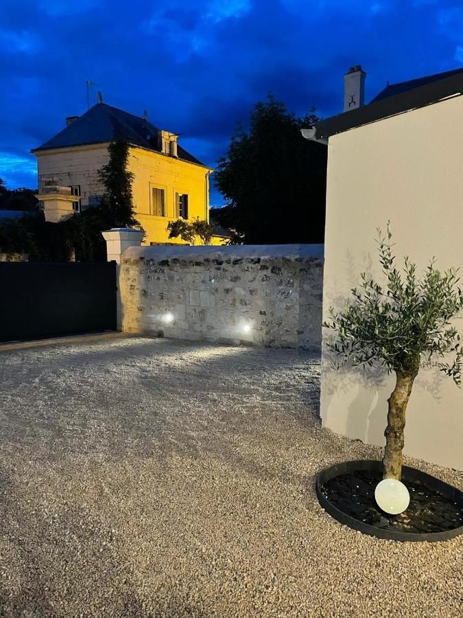 Gite Le Montinho Fontevraud L'Abbaye Bagian luar foto